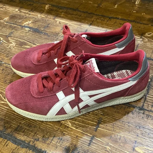 Asics tiger burgundy discount